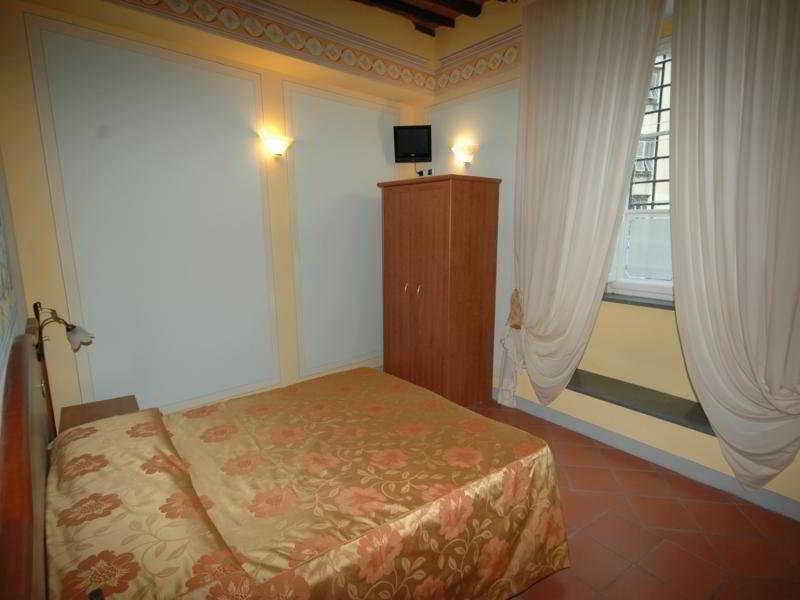 Dimora Dei Guelfi Luxury Rooms Лукка Экстерьер фото