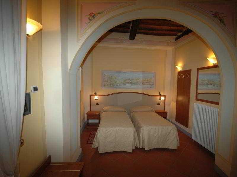 Dimora Dei Guelfi Luxury Rooms Лукка Экстерьер фото