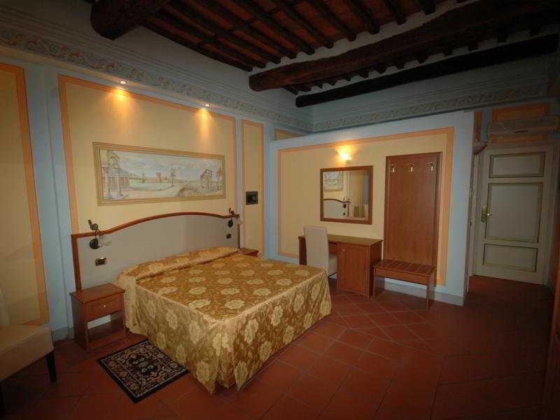 Dimora Dei Guelfi Luxury Rooms Лукка Экстерьер фото