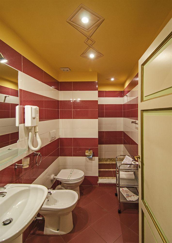 Dimora Dei Guelfi Luxury Rooms Лукка Экстерьер фото