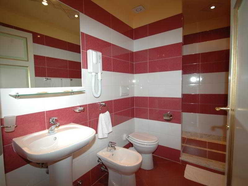 Dimora Dei Guelfi Luxury Rooms Лукка Экстерьер фото