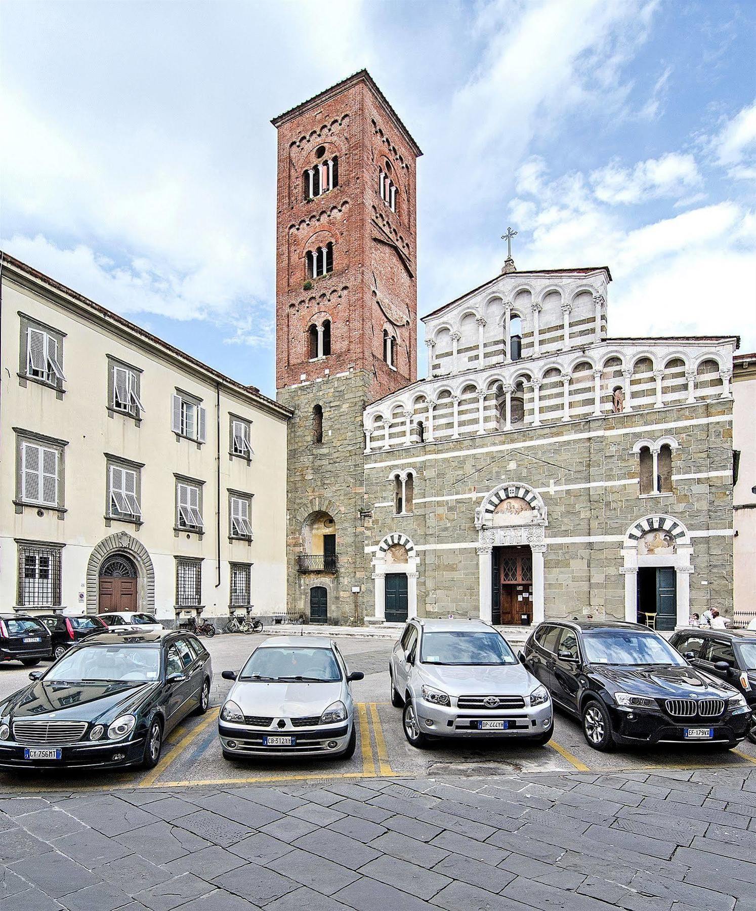 Dimora Dei Guelfi Luxury Rooms Лукка Экстерьер фото