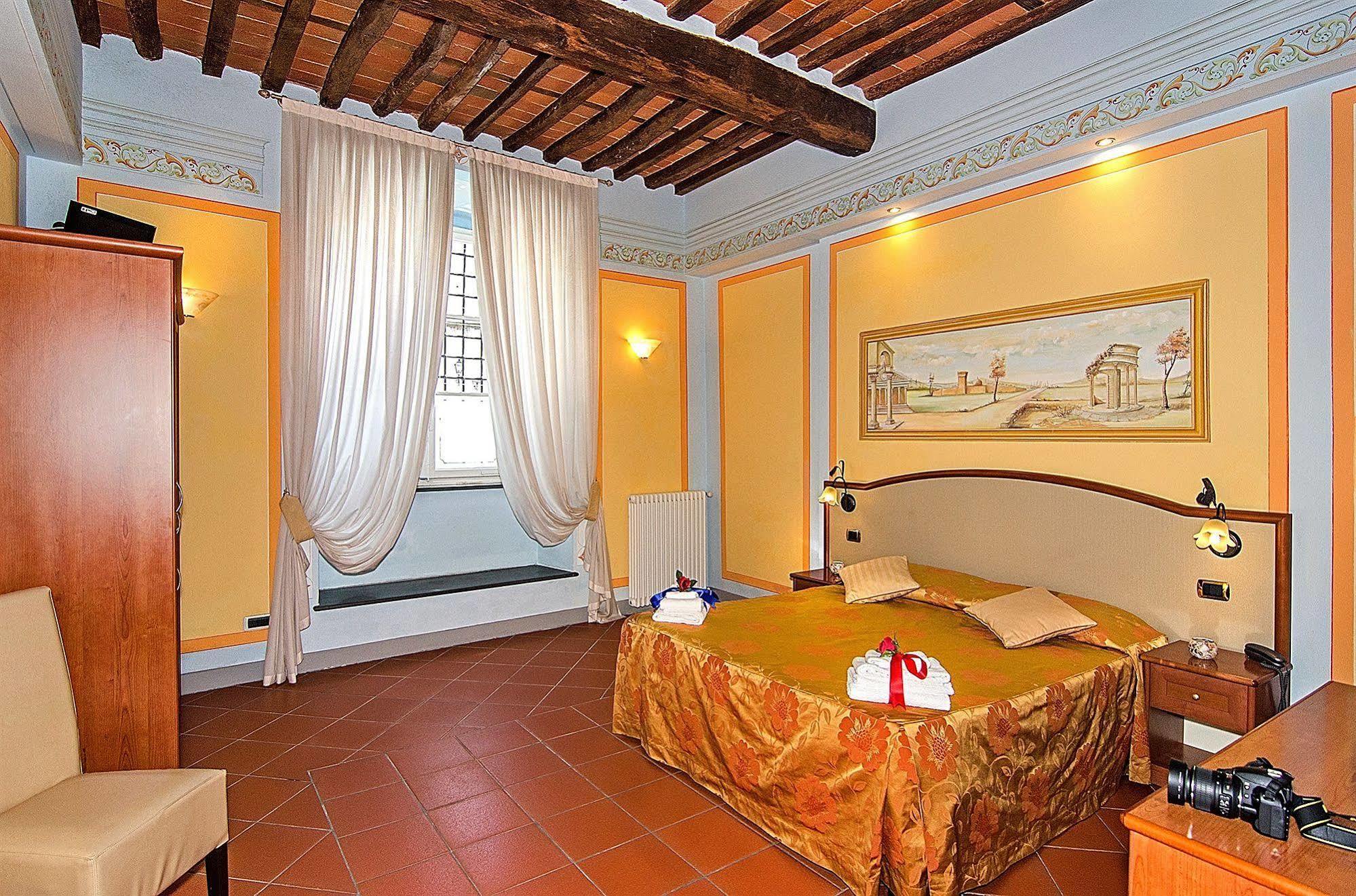 Dimora Dei Guelfi Luxury Rooms Лукка Экстерьер фото