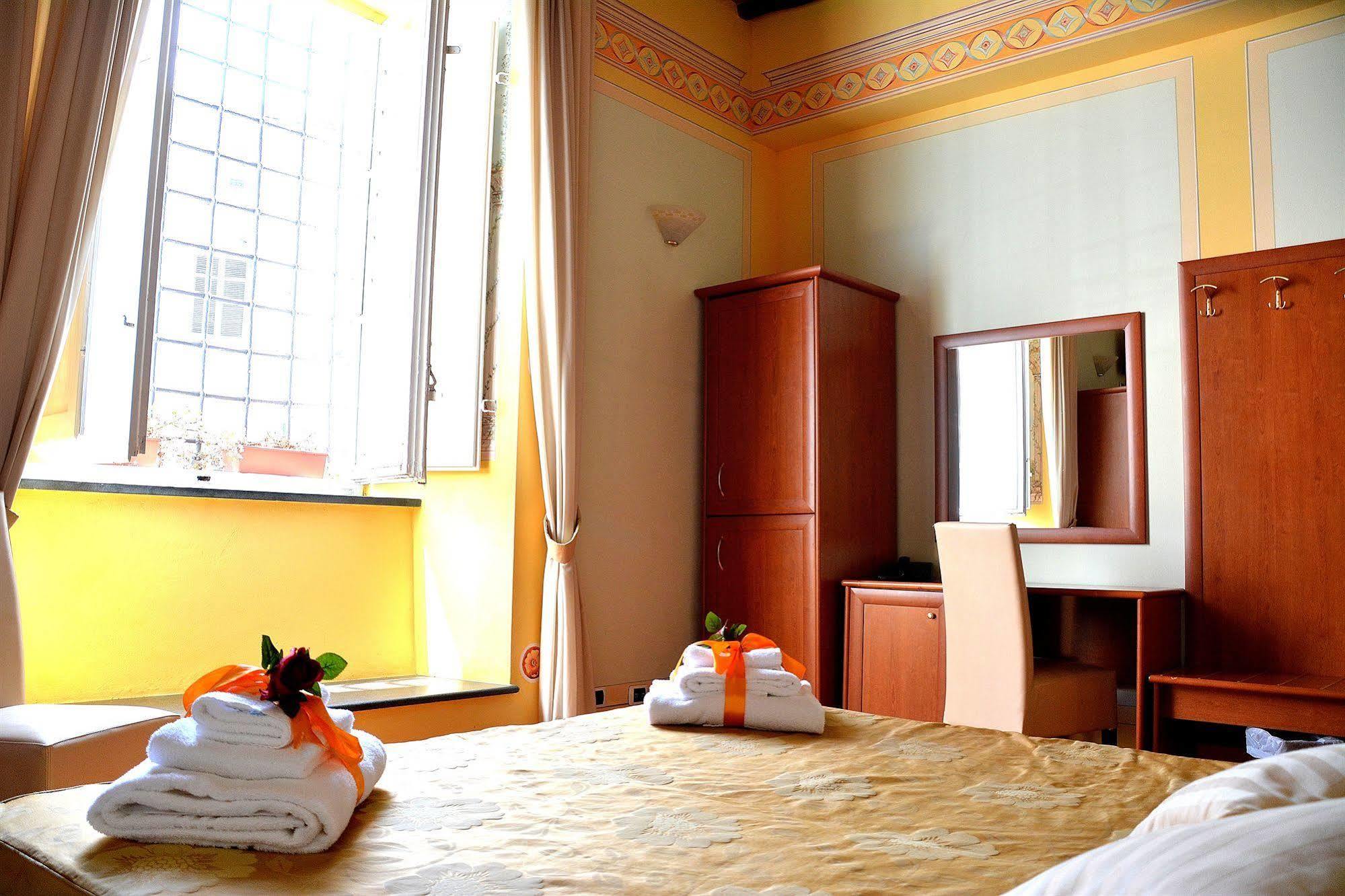 Dimora Dei Guelfi Luxury Rooms Лукка Экстерьер фото