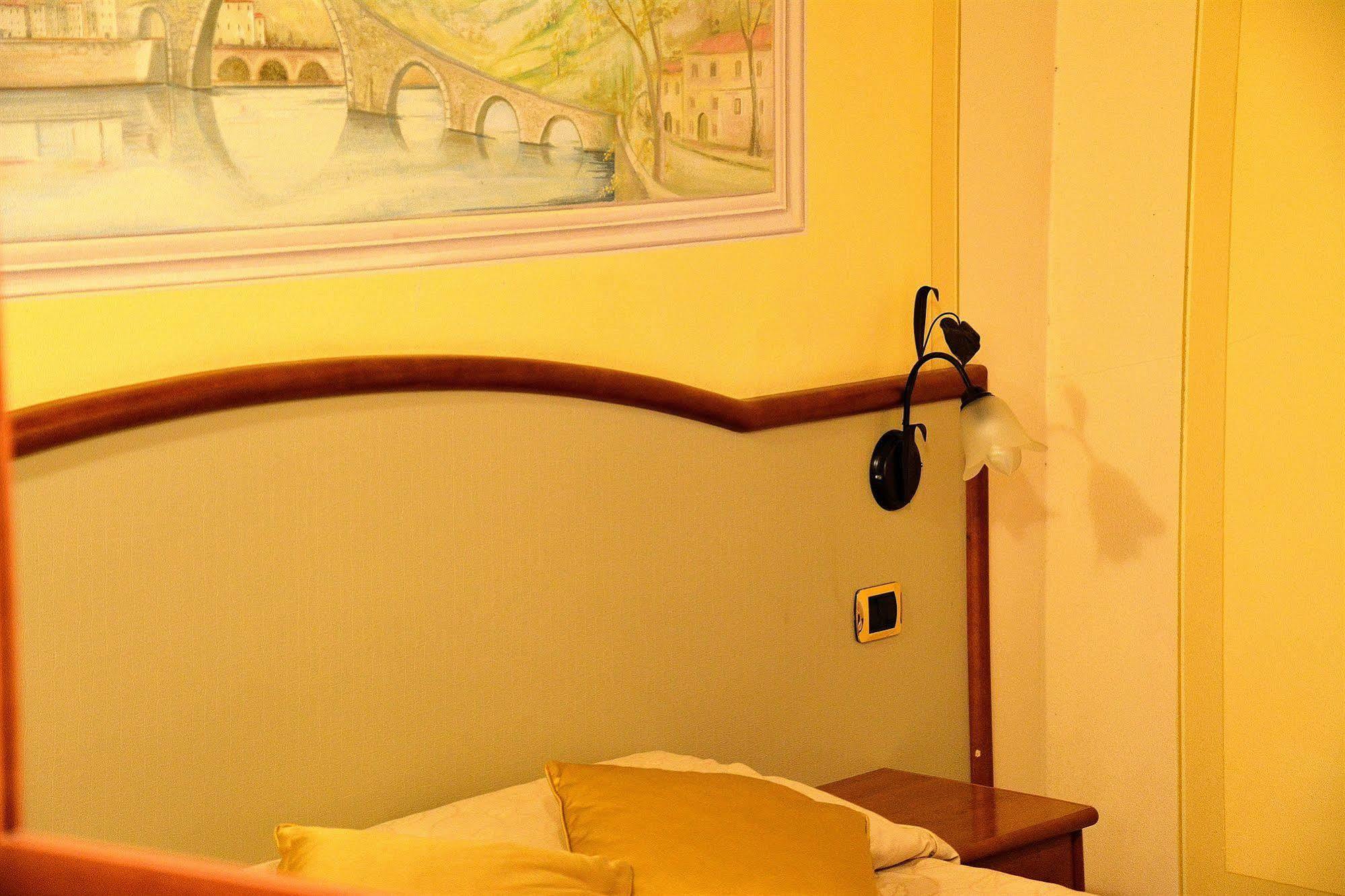 Dimora Dei Guelfi Luxury Rooms Лукка Экстерьер фото